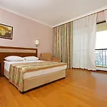Selectum Family Comfort Side Курортный комплекс 5*