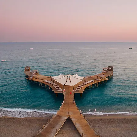 Üdülőközpont Selectum Family Comfort Side Kizilagac