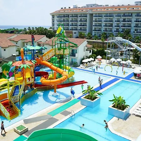 Selectum Family Comfort Side 5* Kizilagac (Manavgat)