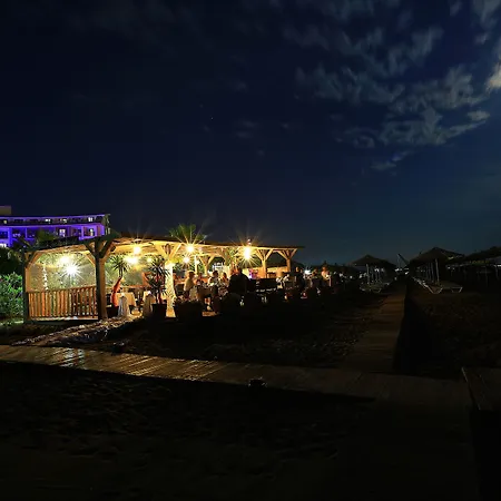 Selectum Family Comfort Side 度假村 奇泽拉加克